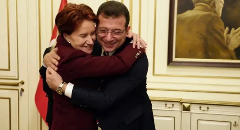 Meral Akşener ve Ekrem İmamoğlu’ndan Saraçhane’de Tiyatro