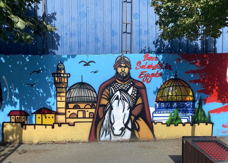 ŞİŞLİ Selahattin Eyyubi Ortaokulu’nun Çehresi Değişti- Okullara Örnek Oldu