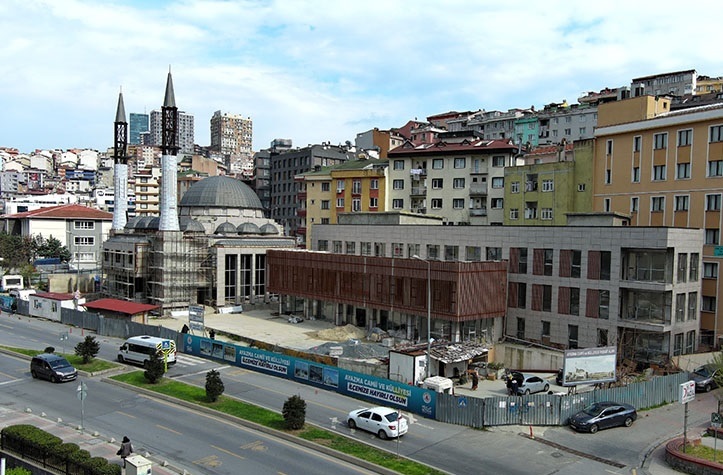 AYAZMA CAMİİ VE KÜLLİYESİ’NİN İNŞAATI SÜRÜYOR
