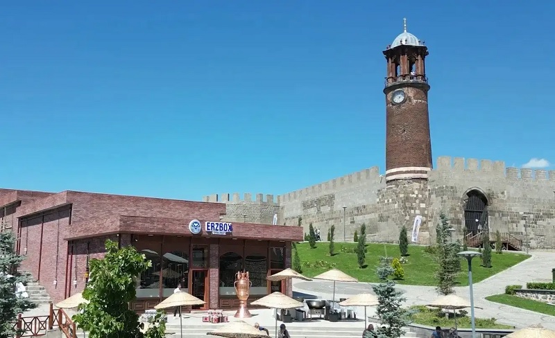 Erzurum Kalesi’nin Dibinde Bir Kültür Durağı: ERZBOX