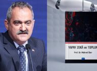 Mahmut Özer’den Dijitalleşme ve Yapay Zekâ Uyarısı: “Veri Kaderdir”