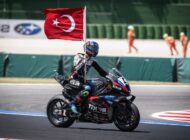 Milli Gururumuz Toprak RAZGATLIOĞLU, 10. Galibiyetle Rekor Kırmaya Devam Ediyor!