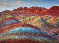 Erzurum’da Doğa Sanatı: Oltu Gökkuşağı Tepeleri Büyülüyor