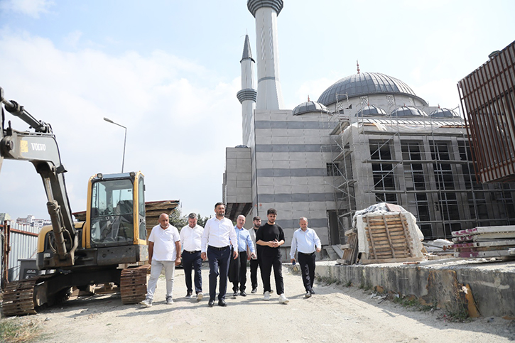 AYAZMA CAMİİ VE KÜLLİYESİNDE SONA DOĞRU