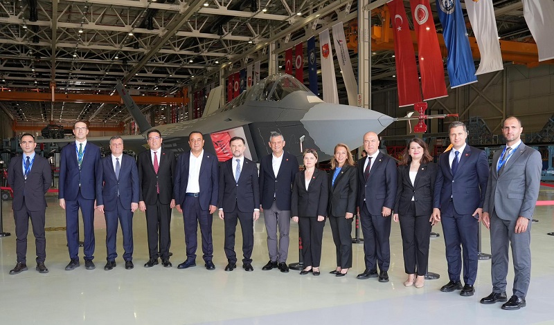 CHP Genel Başkanı Özgür Özel’den KAAN’a Tam Destek