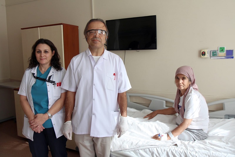 İÇ ORGANLARI TERS OLAN KADIN DENİZLİ’DE AMELİYATLA TEDAVİ OLDU