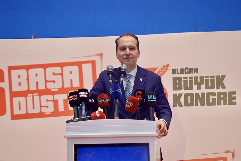 Yeniden Refah’ın Ankara Gövde Gösterisi: Fatih Erbakan Güven Tazeledi, Arena Doldu Taştı!
