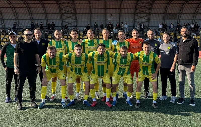 KAĞITHANESPOR, HASBAHÇE’DE FIRTINA ESTİRDİ: ZİRVE YOLUNDA KRİTİK GALİBİYET!