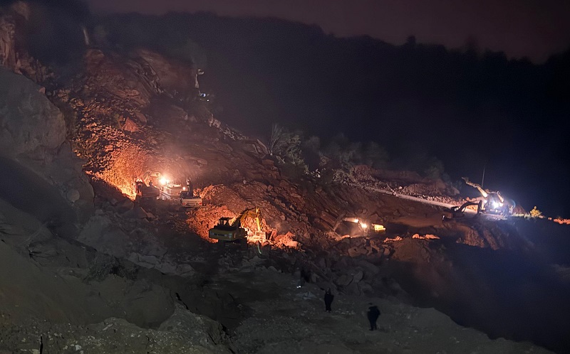 Ordu Fatsa’da Taş Ocağında Göçük: İki İşçi Enkaz Altında!