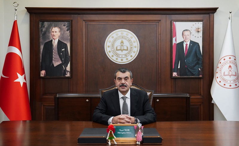 Milli Eğitim Bakanı Tekin’den “Ara Tatil” Sinyali: Kalkabilir!