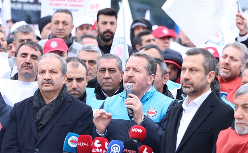 Ali Yalçın’dan Hazine Önünde Sert Mesaj: “Kamuda Huzur, Maliye’de Adalet Kalmadı”