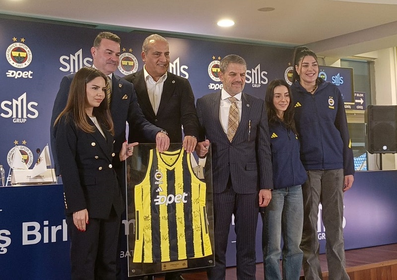 Fenerbahçe Kadın Basketbolu’nun Sırtı Artık Daha Güçlü: SMS Grup İnşaat ile Sponsorluk Anlaşması Yapıldı