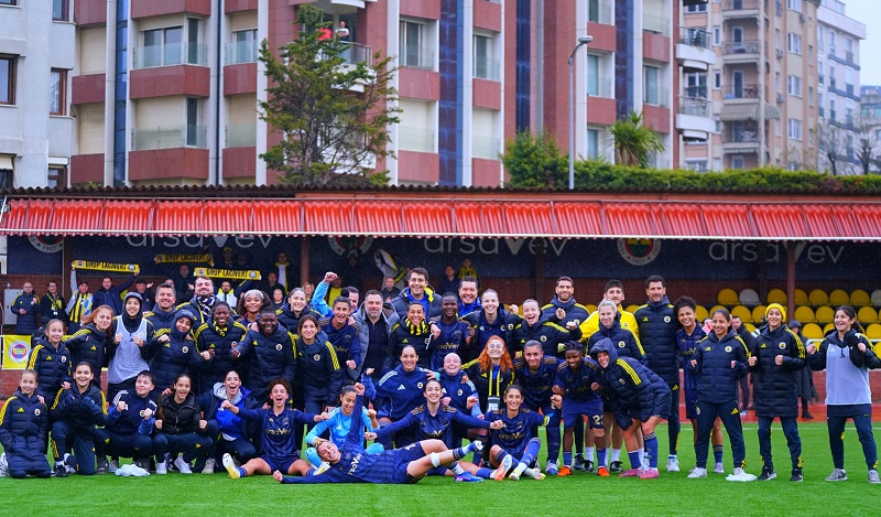 FENERBAHÇE ARSAVEV 100 GOL BARAJINI YIKTI GEÇTİ!