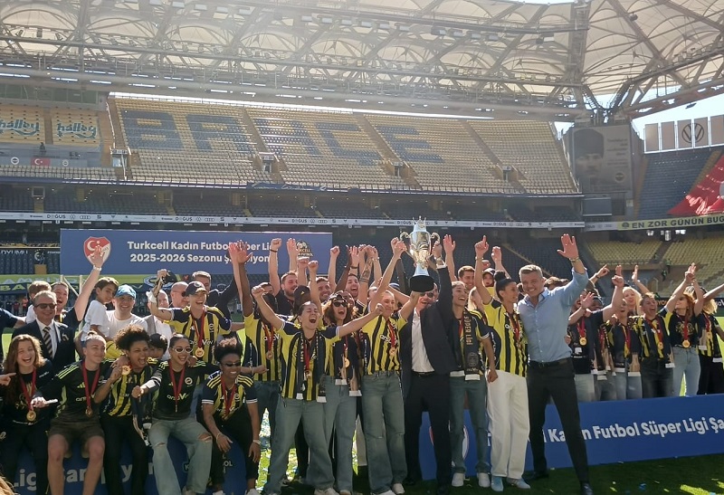 KADIN FUTBOL SÜPER LİGİNDE ŞAMPİYON FENERBAHÇE ARSAVEV
