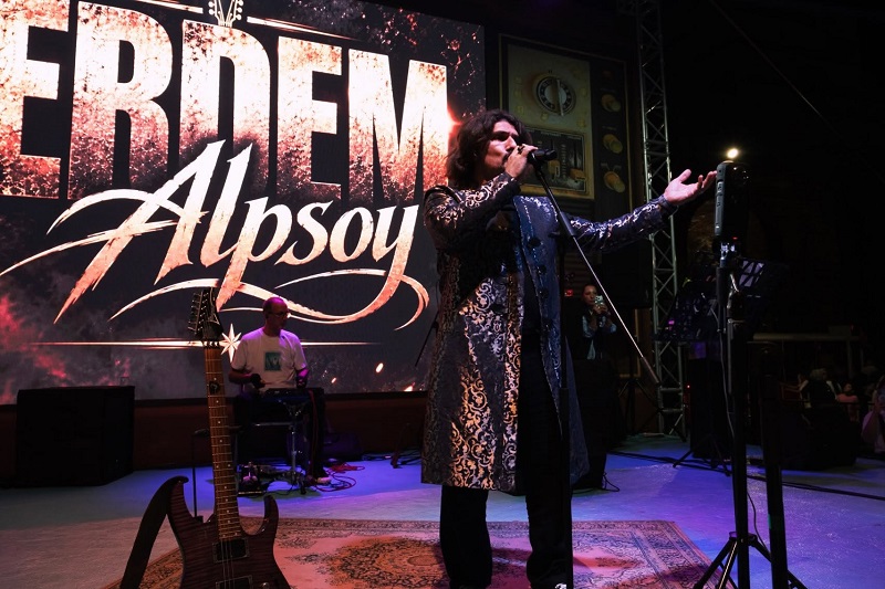 Erdem ALPSOY, Fatih’te Unutulmaz Nostalji Konseri Verdi