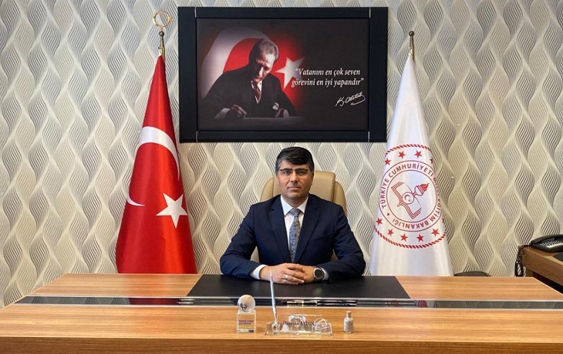 Bayrampaşa Eğitiminde Sürpriz Değişim: Suat Mamur Görevden Alındı, Koltuğa Hüseyin Aydın Getirildi