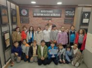 Çocuklar Geri Dönüşümü El Yapımı Kâğıt Atölyesi’nde Uygulamalı Öğreniyor