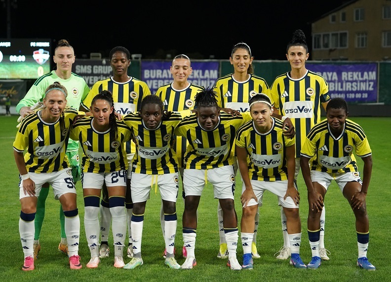 Avrupa’da İlki Başardık: Fenerbahçe arsaVev Adını Son 16’ya Yazdırdı!