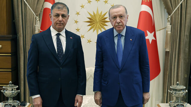 İzmir Büyükşehir Belediyesi’nde AK Parti Dönemi Başladı