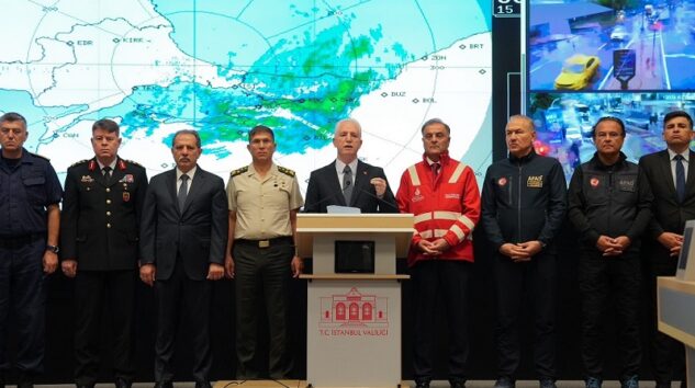 Vali Gül Bilançoyu ve Alınan Kararları Açıkladı: Okullar Yarın da Tatil, Devletimiz Bütün Kurumlarıyla Görevinin Başında